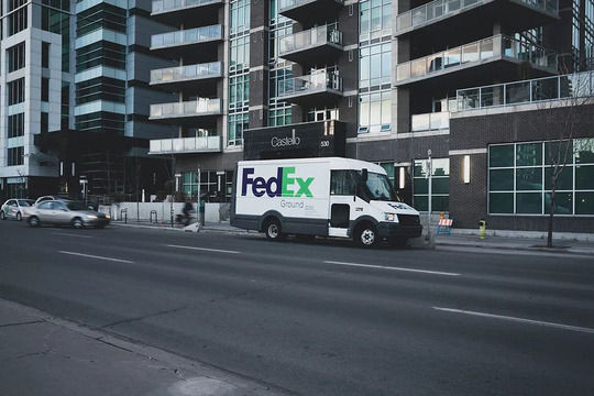 City Image and Fedex Truck